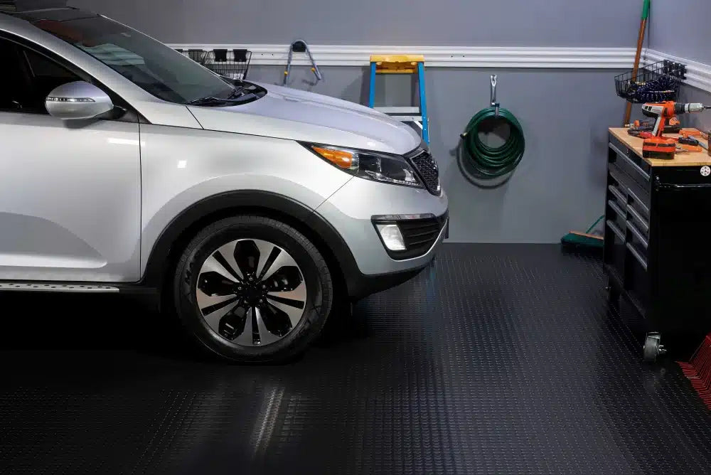 Heavy Duty Garage Rubber Flooring - Slip-Resistant Dot Pattern, Durable, Non-Slip, Linear Metre Rolls, Outdoor & Indoor Use