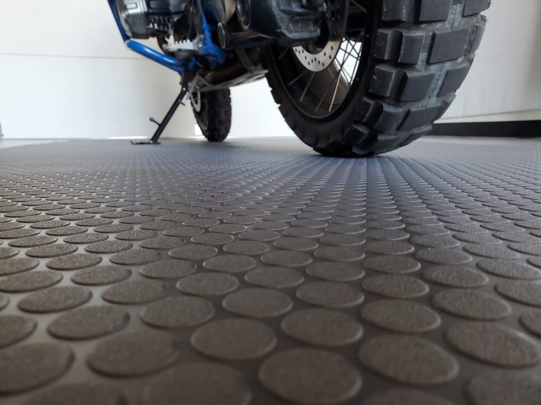 Heavy Duty Garage Rubber Flooring - Slip-Resistant Dot Pattern, Durable, Non-Slip, Linear Metre Rolls, Outdoor & Indoor Use