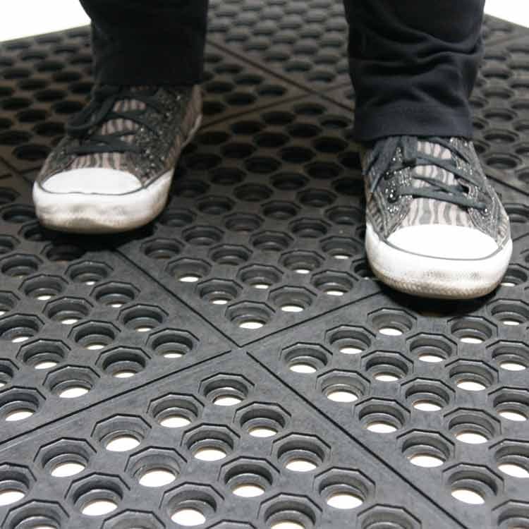 Anti Slip Decking Matting - expressmatting.co.uk