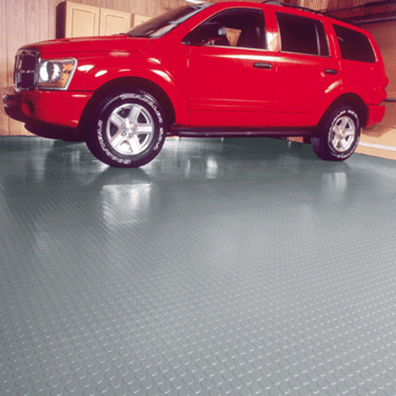 Heavy Duty Garage Rubber Flooring - Slip-Resistant Dot Pattern, Durable, Non-Slip, Linear Metre Rolls, Outdoor & Indoor Use