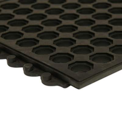 Interlocking Rubber Matting with Drainage Holes – image 6 of 9